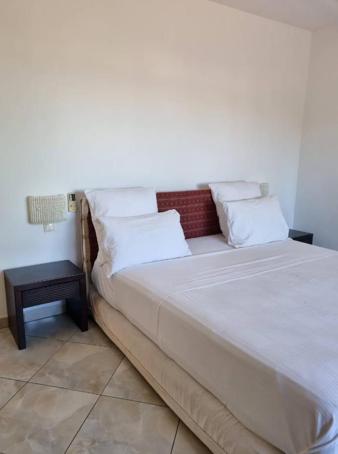 Kokoloko Hotel Амбатолоака Екстериор снимка