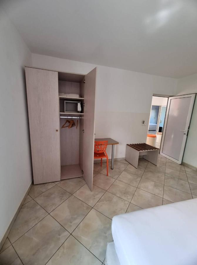 Kokoloko Hotel Амбатолоака Екстериор снимка