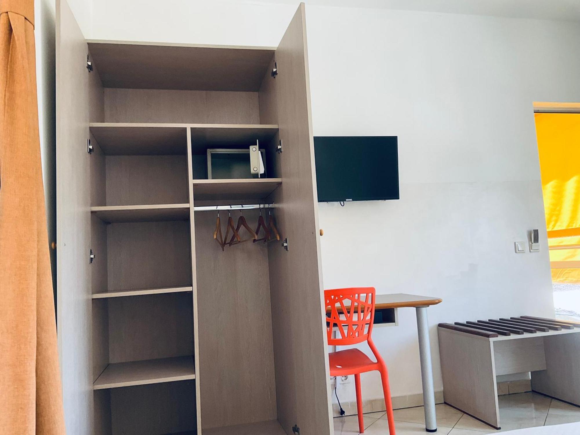 Kokoloko Hotel Амбатолоака Екстериор снимка