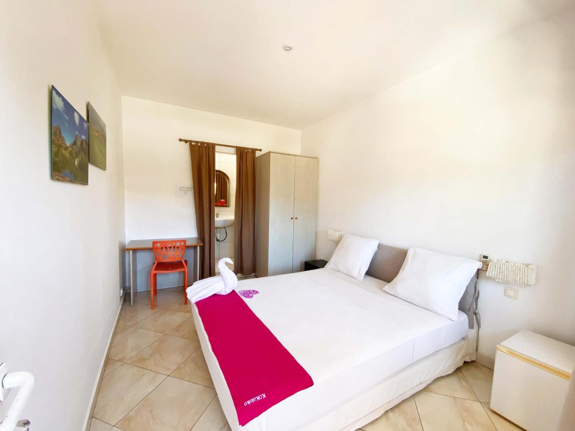Kokoloko Hotel Амбатолоака Екстериор снимка