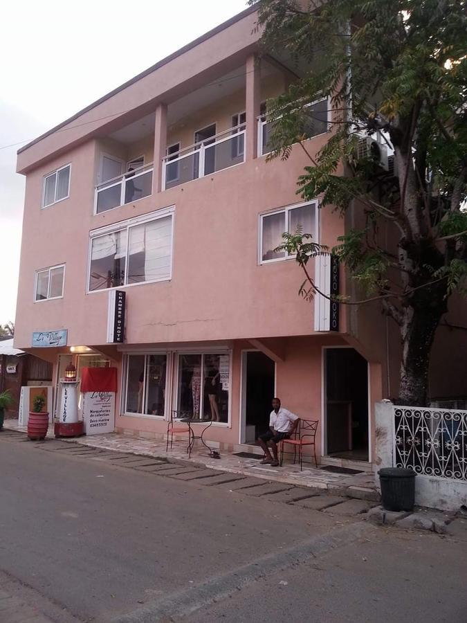 Kokoloko Hotel Амбатолоака Екстериор снимка