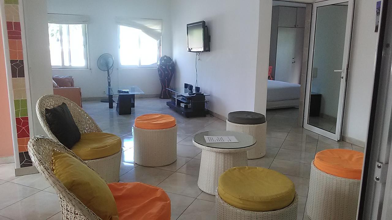 Kokoloko Hotel Амбатолоака Екстериор снимка