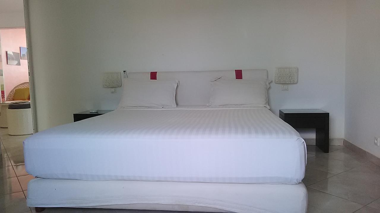 Kokoloko Hotel Амбатолоака Екстериор снимка