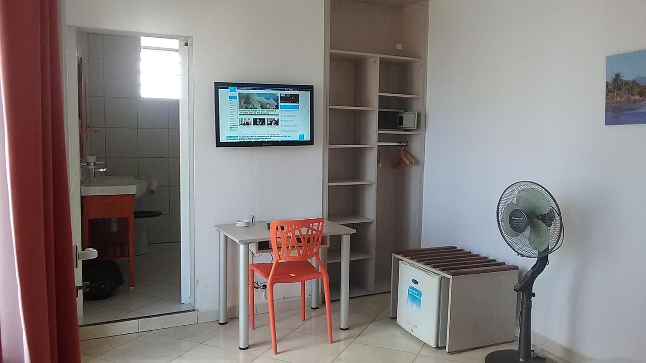 Kokoloko Hotel Амбатолоака Екстериор снимка